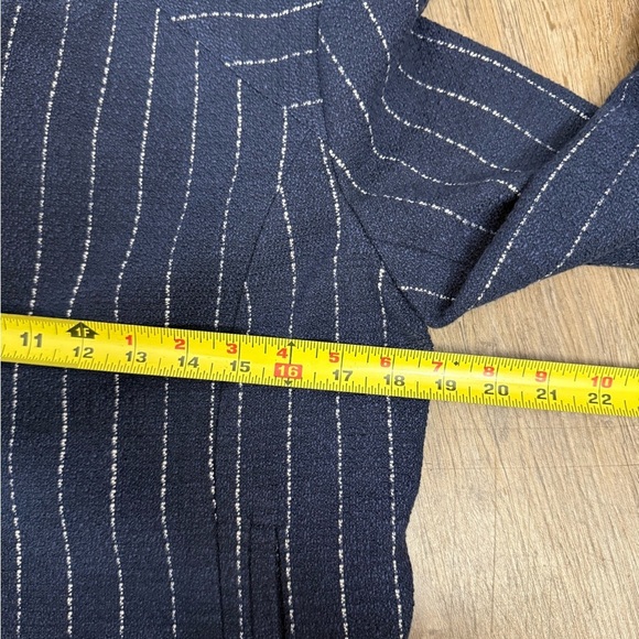 Banana Republic • Collarless Blazer Striped Jacket - Picture 6 of 9